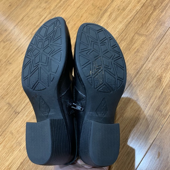 Born Concepts black booties size 9/40.5 - Picture 5 of 5